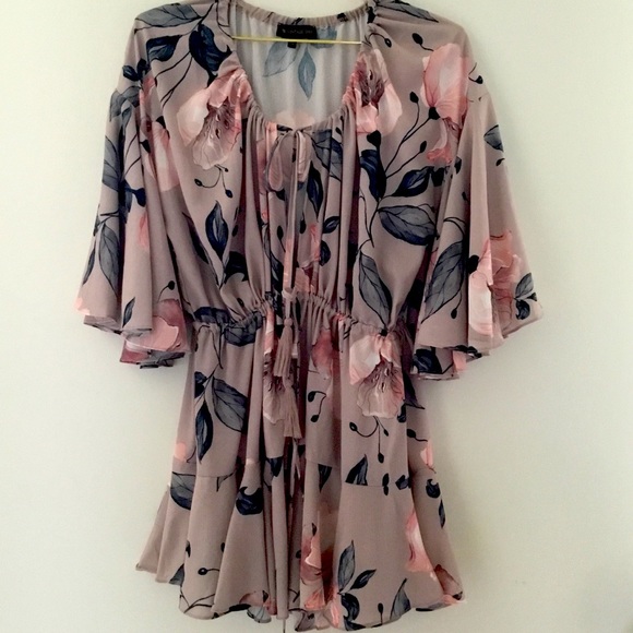 🌷Short Floral Print Romper - Picture 1 of 9